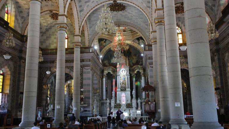 En su día se realizarán tres misas en las que se va a resaltar la imagen de María en la vida de Cristo, a las 7:30 de la mañana, 12:00 del día y 6:00 de la tarde, y posteriormente se le cantarán sus mañanitas.