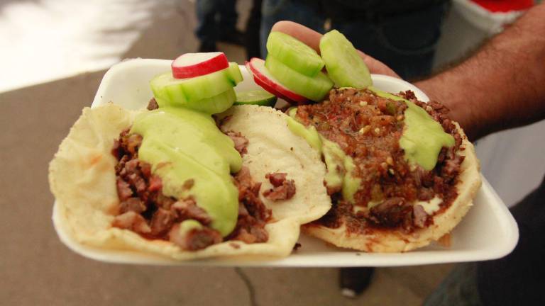 Tacos para todos los gustos, entre otros productos se pondrán encontrar en Comal Festival del Taco 2023.