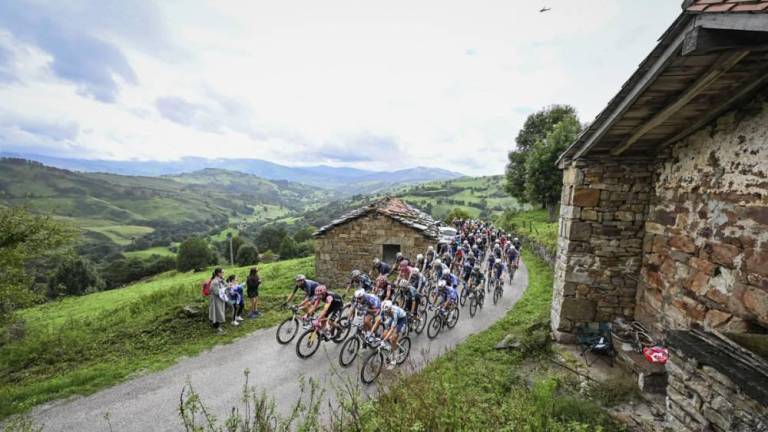 Isaac del Toro asciende en la clasificación de La Vuelta a España