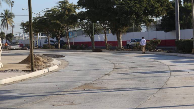 Remodelación de la avenida Emilio Barragán, en Mazatlán, lleva un 50% de avance
