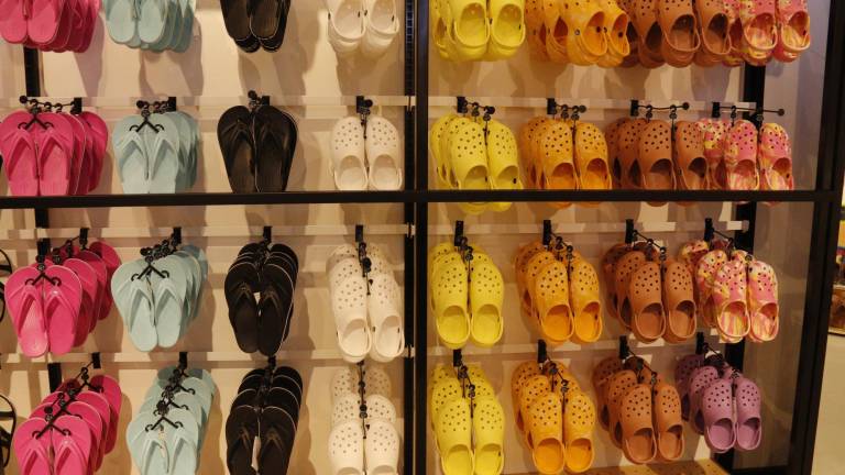 Los Crocs rompen paradigmas en la moda; en Culiacán abren la primera  boutique en Plaza Ceiba