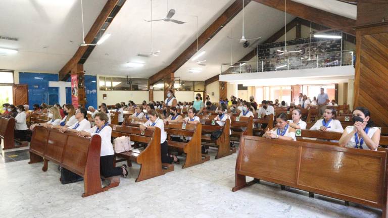 Integrantes de Anspac Mazatlán agradecen a Dios por las bondades recibidas y piden por un buen año escolar