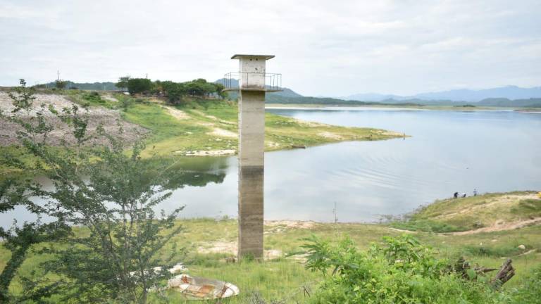 Protección Civil descartó un estado de alerta por el nivel del agua de lluvia recolectada en las presas de Sinaloa.