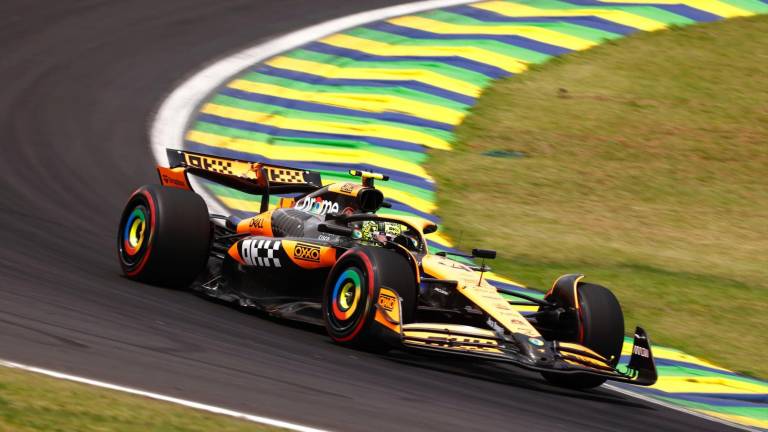 McLaren hace labor de equipo.