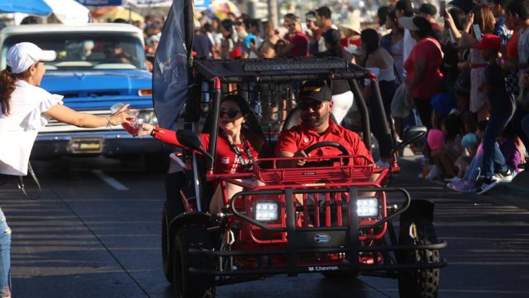 Disfrutan ‘bikers’ del malecón porteño