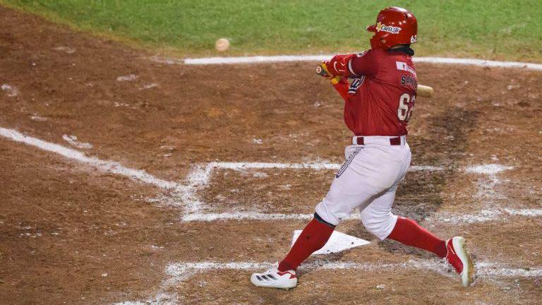 Águilas de Mexicali se apoderó de la serie en casa ante Algodoneros de Guasave.