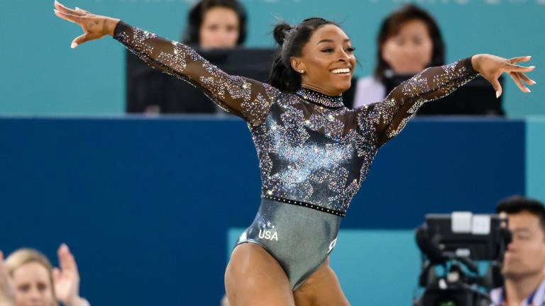 Simone Biles se consagra como la máxima leyenda de la gimnasia.