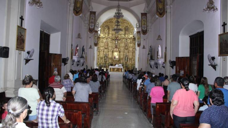 Inicia novenario solemne de Nuestra Señora del Rosario