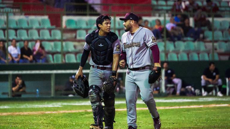 Sultanes le saca el juego a Tomateros en la novena entrada