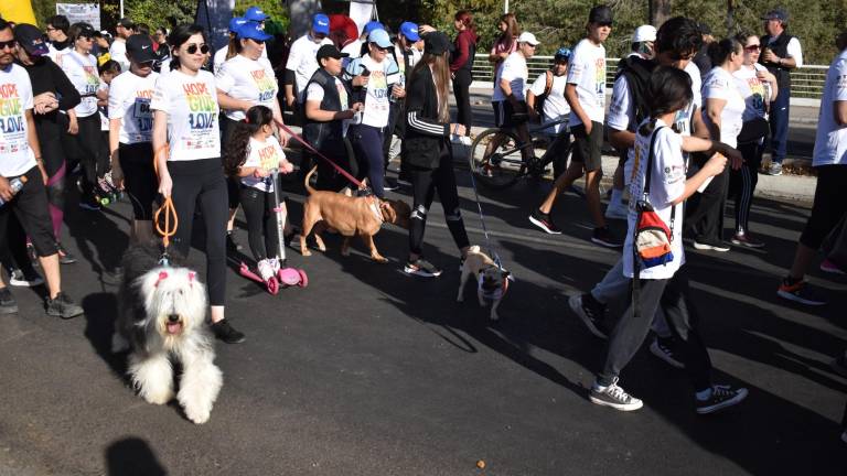 Salen sinaloenses a correr para ayudar a quien más lo necesita