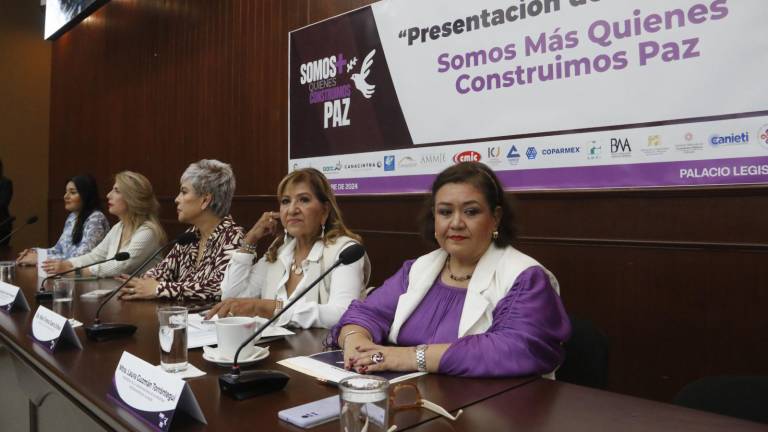 Presentación de la campaña “Somos Más Quienes Construimos Paz” entre cámaras empresariales y el Congreso de Sinaloa.