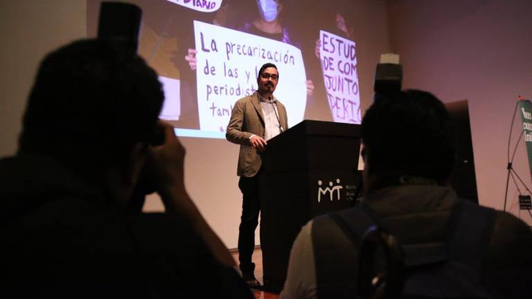 Leopoldo Maldonado, director regional de Artículo 19, en la presentación del informe “Voces contra la indiferencia”.