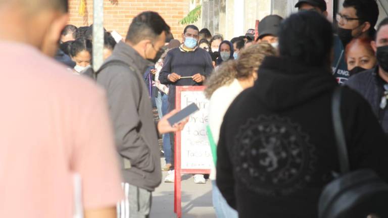 En Mazatlán, cada día más personas buscan hacerse la prueba de Covid en el IMSS