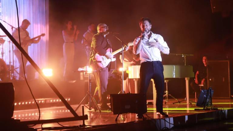 Noel Schajris y Leonel García comparten desde hace más de 20 años el escenario como el dueto Sin Bandera, que ahora visitó Mazatlán con su gira “Frecuencia Tour”.