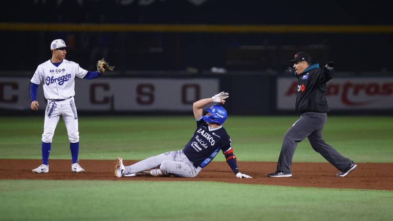 Charros maniata a Yaquis.