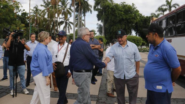 El Gobernador del Estado Rubén Rocha Moya recibirá la próxima semana a transportistas.