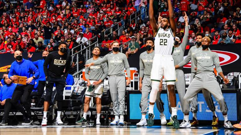 Khris Middleton tuvo 32 puntos en el Juego 6 de la final del Este de la NBA.