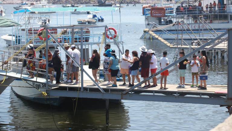 Retiran restricciones de actividades marítimas en Mazatlán