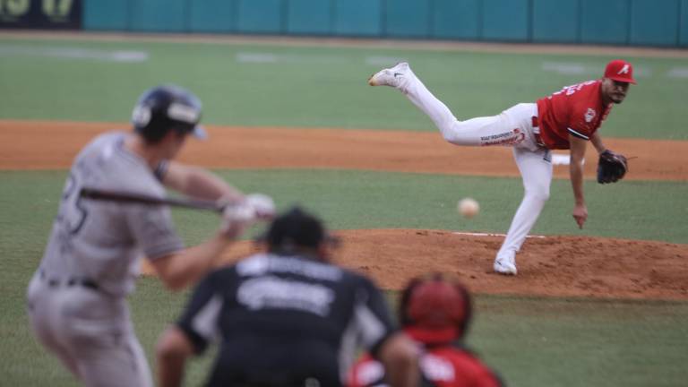 Sultanes evita barrida en el puerto ante Venados