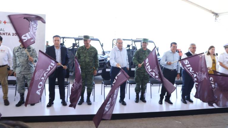 Banderazo de inicio del Operativo Estatal de Seguridad Semana Santa 2023 en Mazatlán.