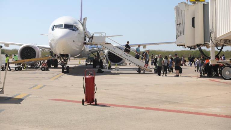 Sube flujo de pasajeros en aeropuerto de Mazatlán, un 18% respecto al 2023: Sectur