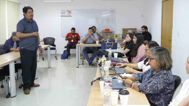 Rubén Darío Silva Morales impartió en Mazatlán el tema “Seguridad Jurídica para Periodistas”.