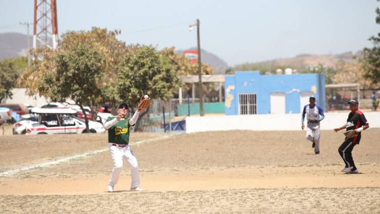 Las escuadras buscan avanzar a la final.