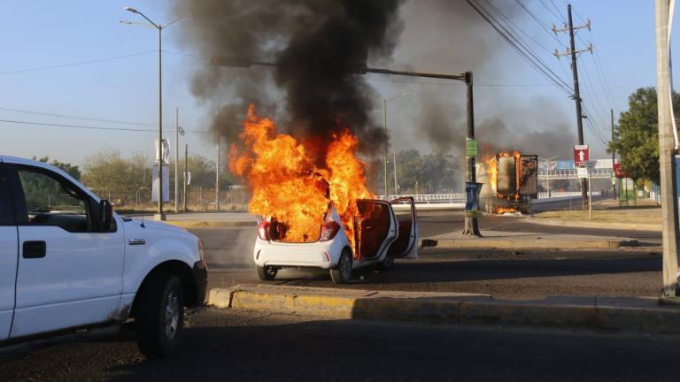 Gobierno de Sinaloa gasta $2.4 millones en indemnizar vehículos dañados en jornada violenta