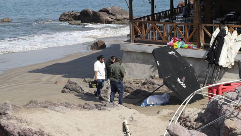 Un hombre de 71 años, vecino de Culiacán, perdió la vida mientras nadaba en la playa Cerritos de Mazatlán.