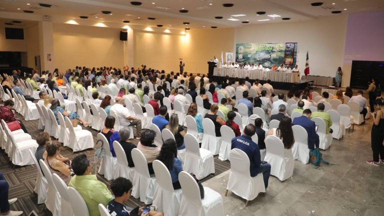 Inauguración de la Asamblea General del Colegio de Controladores de Tránsito Aéreo de México A.C. en Mazatlán.