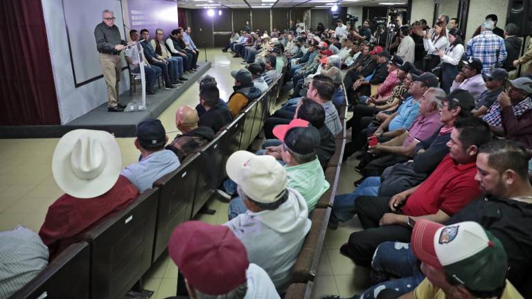 Rubén Rocha Moya destacó la relevancia de que este programa se entregue directamente a las cooperativas.