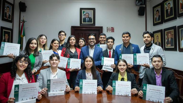 En esta edición del Cabildo Juvenil participaron 15 jóvenes estudiantes y egresados.