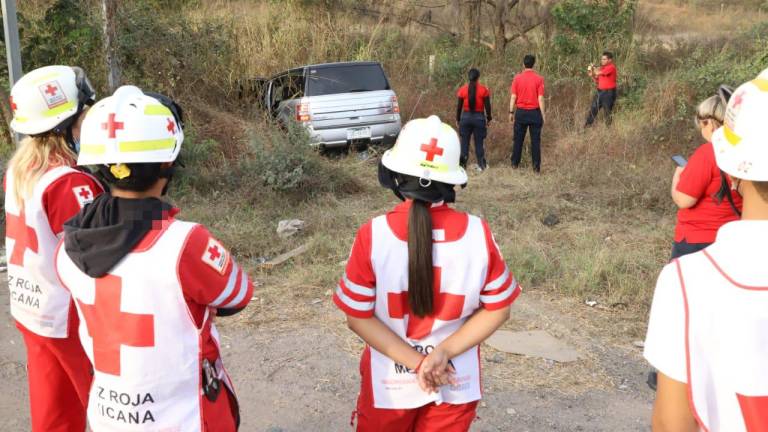 Al llegar los elementos de auxilio encontraron vacío el vehículo.