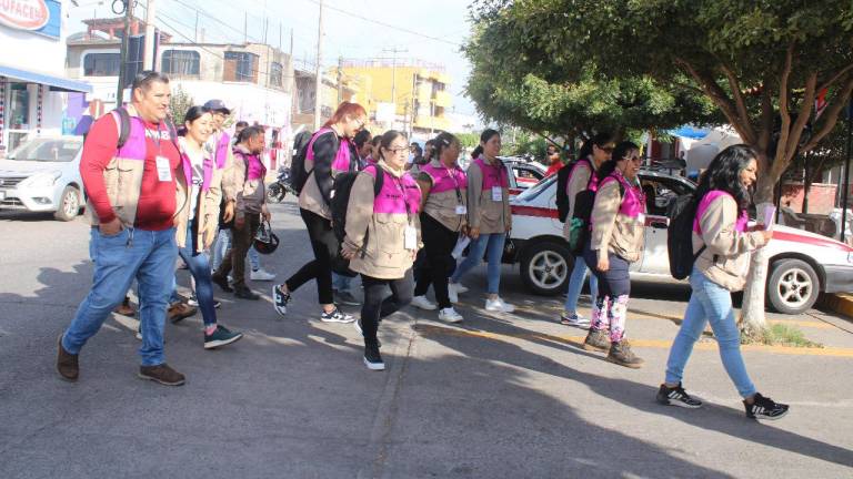 Los capacitadores visitarán primero a quienes salieron sorteados.