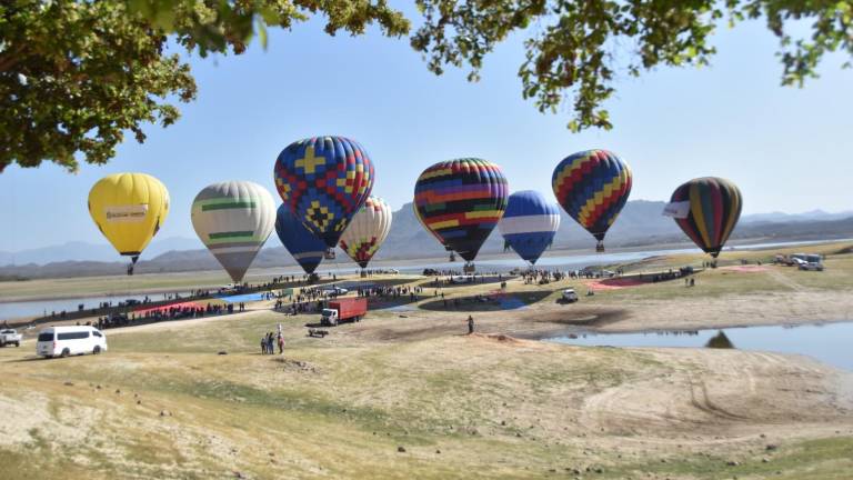 Disfrutan de un paseo por las nubes, música y mucha diversión en Narnia