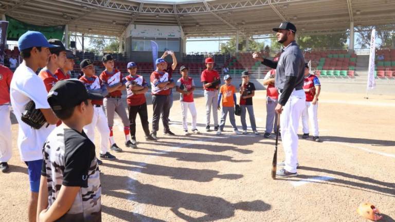 En Salvador Alvarado acudieron los peloteritos a las prácticas.