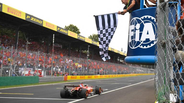 Leclerc gana el Gran Premio de Italia con audaz estrategia; Checo termina en octavo