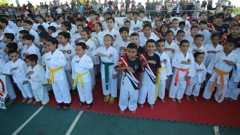 Cientos de niños y jóvenes participaron en la edición 24 de la Copa Anual Regional de Karate-Do Noroeste.