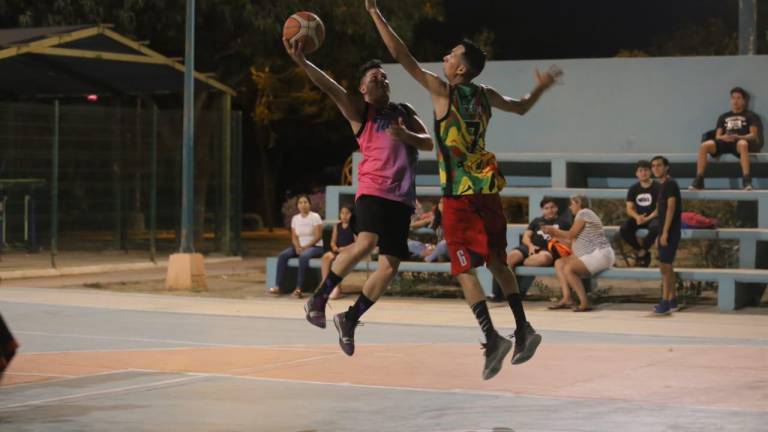 Halcones sigue con su vuelo por todo lo alto en el baloncesto de la Colonia Burócrata de Mazatlán
