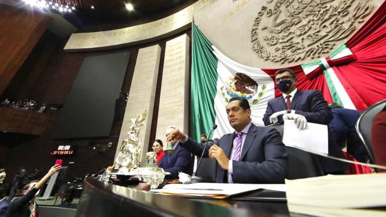 Diputados de oposición frenan la reforma eléctrica: iniciativa de AMLO no logra la mayoría calificada