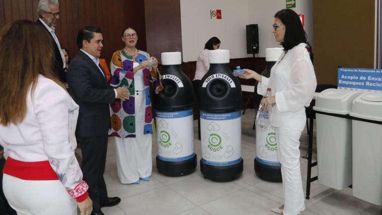 El Congreso del Estado firmó convenio con la asociación civil Ecoce para reciclar residuos generados en el Legislativo.