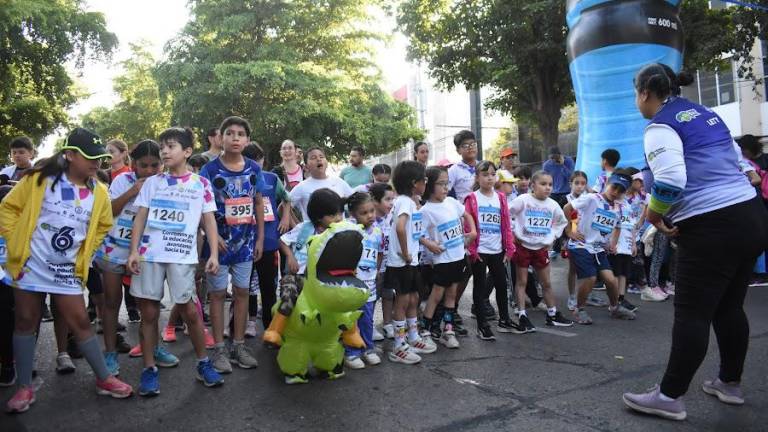 Corren por la educación y la paz en Sinaloa, en la sexta edición de la Carrera Pro Educa