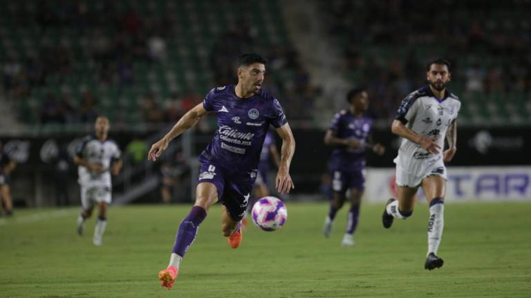 Mazatlán FC deja escapar el triunfo en el último minuto y empata 2-2 con Querétaro