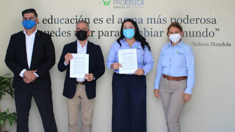 La firma de convenio fue llevada a cabo por la Lic. Gabriela Espinoza, Directora General de Proeduca Sinaloa IAP, y el M.C. José Ernesto López, Presidente del Consejo de Accionarse. También estuvieron presentes el Lic. Edgar Niebla, Director Operativo de Accionarse y la Lic. Clarisa Guillén, Coordinadora de Proyectos de Proeduca.