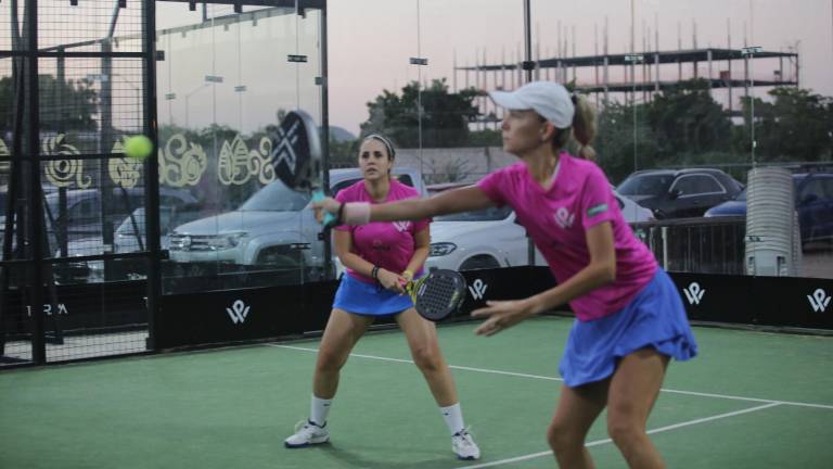 De Rueda y Lizárraga aseguran nivel Principiantes en Torneo Rosa de Pádel