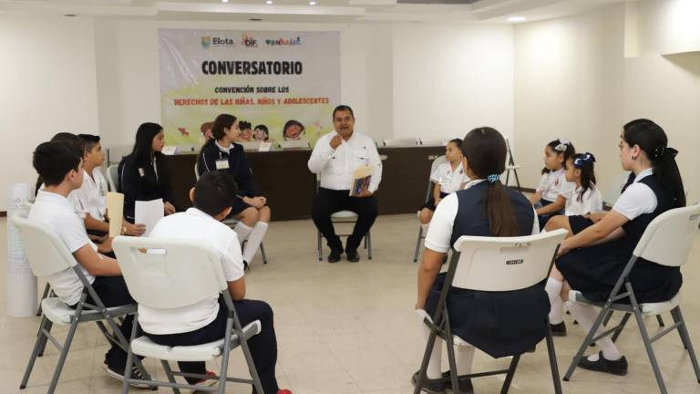 Se realiza el conversatorio denominado “Su Historia y la Importancia de la Participación Social”.