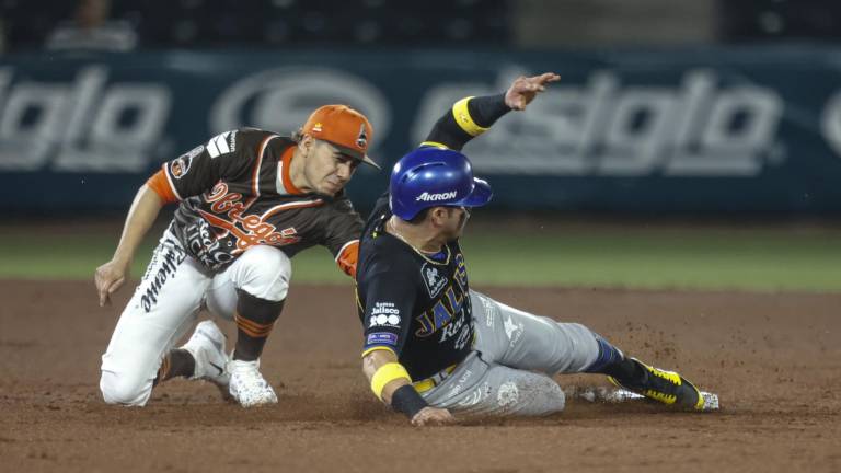 Yaquis pega primero en su terreno.