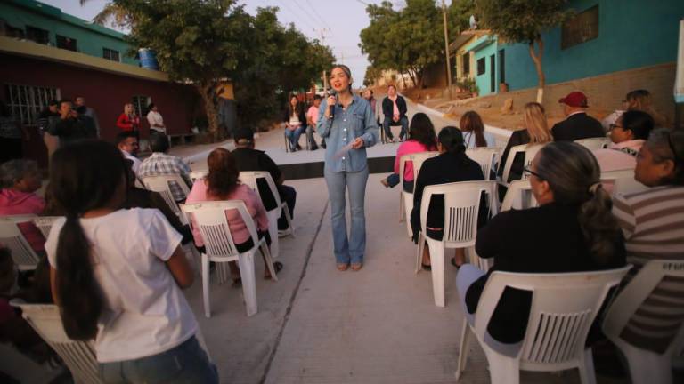 Entrega Alcaldesa obra de pavimentación en la colonia Mazatlán II