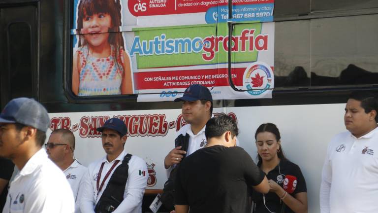 Gobierno de Sinaloa y transportistas hace campaña para facilitar la integración de niños con autismo