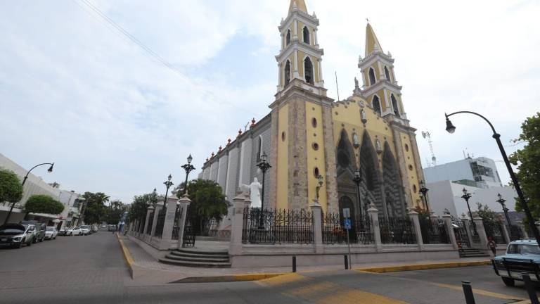 Protección Civil estatal alertó sobre las posibles lluvias ligeras y las altas temperaturas que se registrarán este domingo en diversas regiones de Sinaloa.